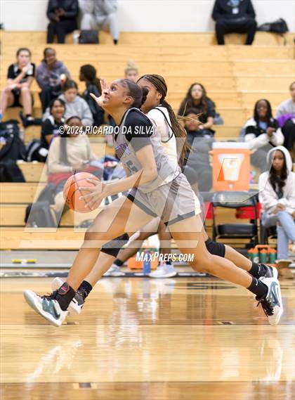 Thumbnail 2 in Jordan vs Paetow photogallery.