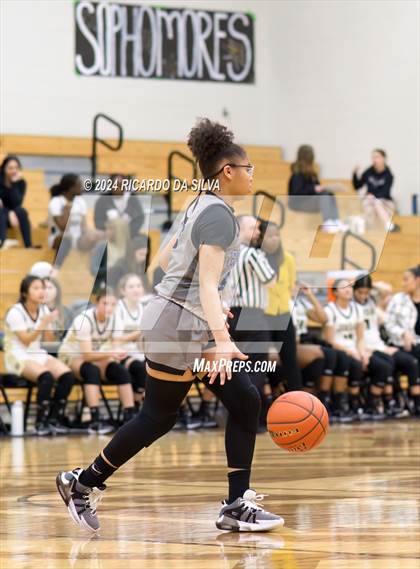 Thumbnail 1 in Jordan vs Paetow photogallery.
