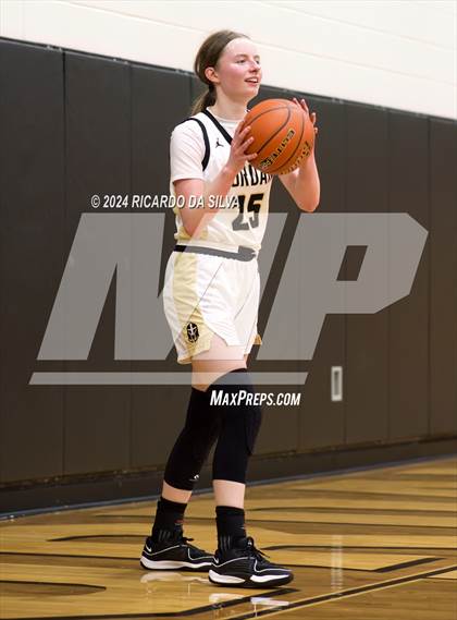 Thumbnail 3 in Jordan vs Paetow photogallery.