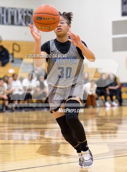 Thumbnail 3 in Jordan vs Paetow photogallery.