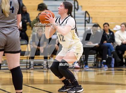 Thumbnail 2 in Jordan vs Paetow photogallery.