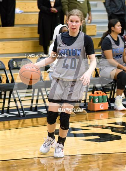 Thumbnail 3 in Jordan vs Paetow photogallery.