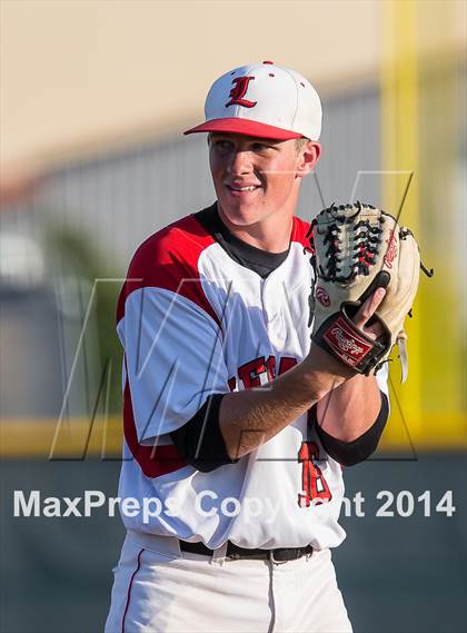 Thumbnail 1 in Red Oak vs. Mansfield Legacy (UIL 4A Region 2 Quarterfinal Playoff) photogallery.