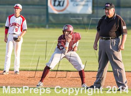 Thumbnail 1 in Red Oak vs. Mansfield Legacy (UIL 4A Region 2 Quarterfinal Playoff) photogallery.