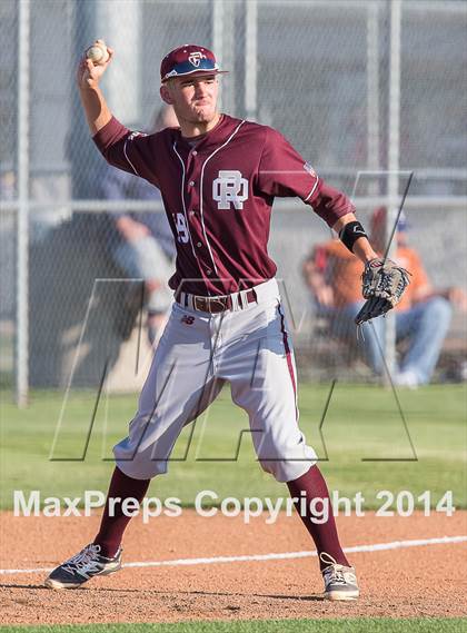 Thumbnail 1 in Red Oak vs. Mansfield Legacy (UIL 4A Region 2 Quarterfinal Playoff) photogallery.