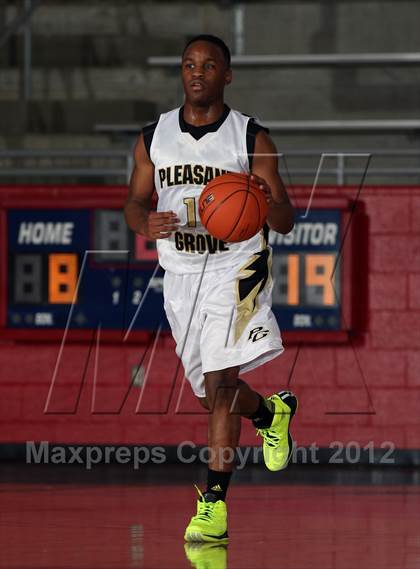 Thumbnail 2 in Rockwall vs. Pleasant Grove (Thanksgiving Hoopfest) photogallery.