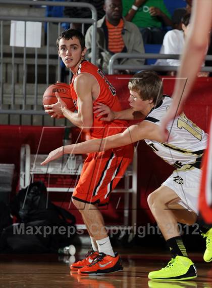 Thumbnail 1 in Rockwall vs. Pleasant Grove (Thanksgiving Hoopfest) photogallery.