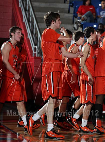 Thumbnail 2 in Rockwall vs. Pleasant Grove (Thanksgiving Hoopfest) photogallery.