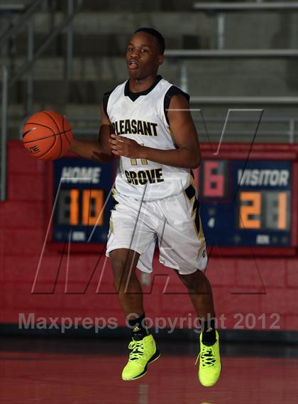 Thumbnail 3 in Rockwall vs. Pleasant Grove (Thanksgiving Hoopfest) photogallery.