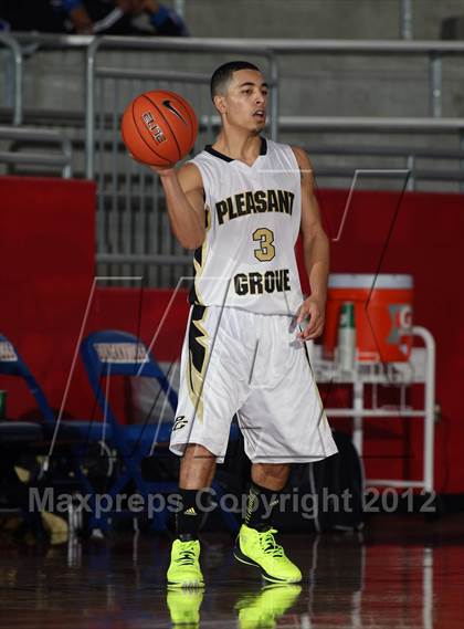 Thumbnail 1 in Rockwall vs. Pleasant Grove (Thanksgiving Hoopfest) photogallery.