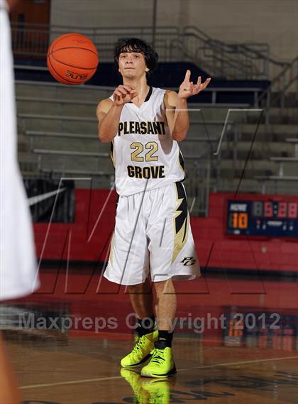 Thumbnail 2 in Rockwall vs. Pleasant Grove (Thanksgiving Hoopfest) photogallery.