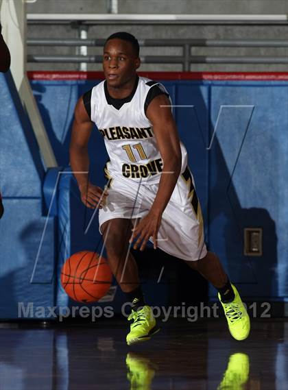 Thumbnail 1 in Rockwall vs. Pleasant Grove (Thanksgiving Hoopfest) photogallery.