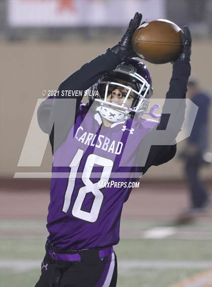 Thumbnail 2 in Carlsbad vs. Cathedral Catholic (CIF SDS Open Division Final) photogallery.