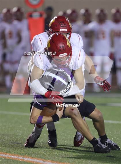 Thumbnail 3 in Carlsbad vs. Cathedral Catholic (CIF SDS Open Division Final) photogallery.