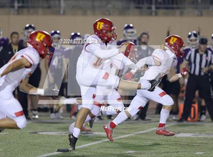 Thumbnail 2 in Carlsbad vs. Cathedral Catholic (CIF SDS Open Division Final) photogallery.