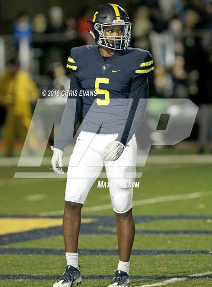 Thumbnail 2 in University School of Jackson @ Lausanne Collegiate (TSSAA Division 2 Class A Semifinal) photogallery.
