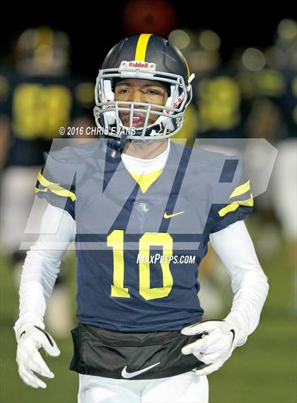 Thumbnail 2 in University School of Jackson @ Lausanne Collegiate (TSSAA Division 2 Class A Semifinal) photogallery.