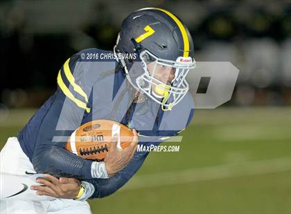 Thumbnail 3 in University School of Jackson @ Lausanne Collegiate (TSSAA Division 2 Class A Semifinal) photogallery.
