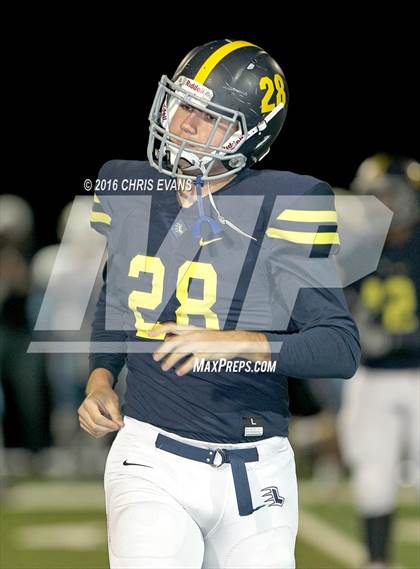 Thumbnail 3 in University School of Jackson @ Lausanne Collegiate (TSSAA Division 2 Class A Semifinal) photogallery.