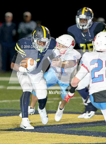 Thumbnail 1 in University School of Jackson @ Lausanne Collegiate (TSSAA Division 2 Class A Semifinal) photogallery.