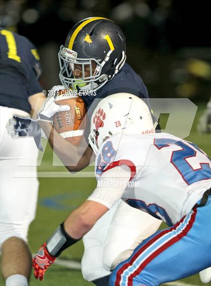 Thumbnail 3 in University School of Jackson @ Lausanne Collegiate (TSSAA Division 2 Class A Semifinal) photogallery.