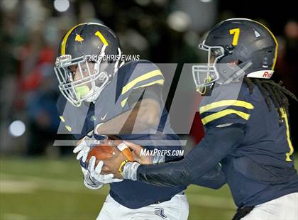 Thumbnail 3 in University School of Jackson @ Lausanne Collegiate (TSSAA Division 2 Class A Semifinal) photogallery.