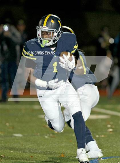 Thumbnail 3 in University School of Jackson @ Lausanne Collegiate (TSSAA Division 2 Class A Semifinal) photogallery.