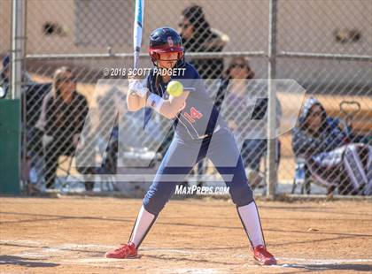 Thumbnail 3 in Sultana vs. Great Oak (Stu Penter Classic) photogallery.