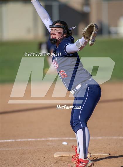 Thumbnail 3 in Sultana vs. Great Oak (Stu Penter Classic) photogallery.