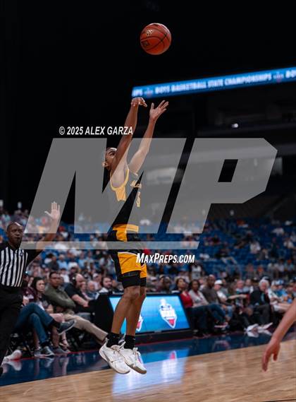 Thumbnail 3 in Fort Bend Marshall vs. Mansfield Summit (UIL 5A Basketball Division II Final) photogallery.