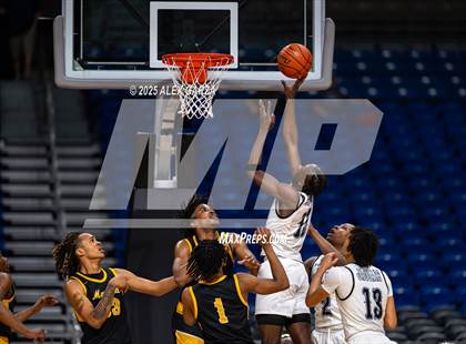Thumbnail 3 in Fort Bend Marshall vs. Mansfield Summit (UIL 5A Basketball Division II Final) photogallery.