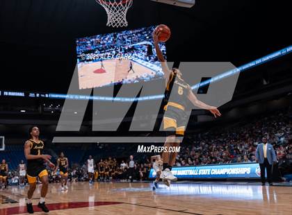 Thumbnail 1 in Fort Bend Marshall vs. Mansfield Summit (UIL 5A Basketball Division II Final) photogallery.