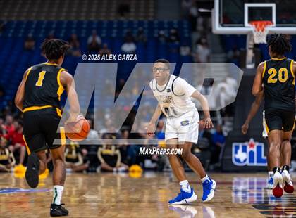 Thumbnail 3 in Fort Bend Marshall vs. Mansfield Summit (UIL 5A Basketball Division II Final) photogallery.