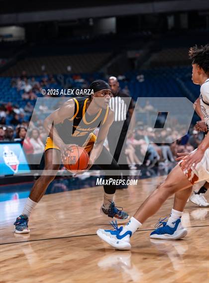 Thumbnail 2 in Fort Bend Marshall vs. Mansfield Summit (UIL 5A Basketball Division II Final) photogallery.