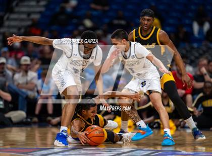 Thumbnail 3 in Fort Bend Marshall vs. Mansfield Summit (UIL 5A Basketball Division II Final) photogallery.