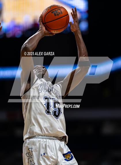 Thumbnail 2 in Fort Bend Marshall vs. Mansfield Summit (UIL 5A Basketball Division II Final) photogallery.