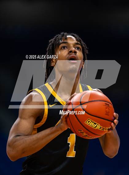 Thumbnail 3 in Fort Bend Marshall vs. Mansfield Summit (UIL 5A Basketball Division II Final) photogallery.