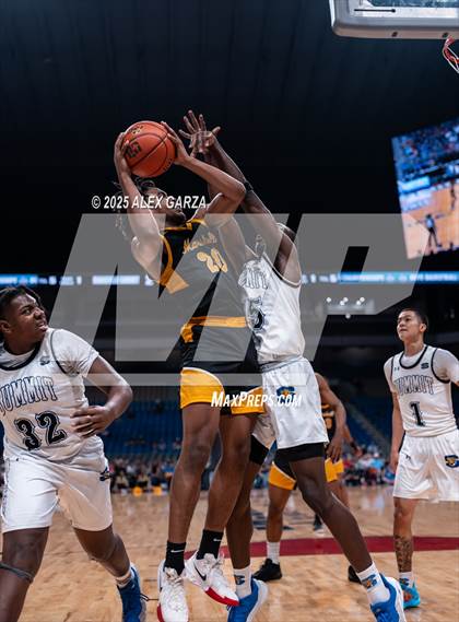 Thumbnail 2 in Fort Bend Marshall vs. Mansfield Summit (UIL 5A Basketball Division II Final) photogallery.