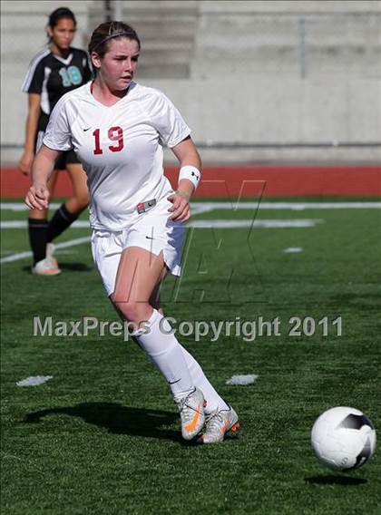 Thumbnail 3 in Canyon Springs vs. Oaks Christian (CIF SS D4 Final) photogallery.