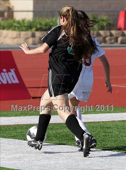 Thumbnail 1 in Canyon Springs vs. Oaks Christian (CIF SS D4 Final) photogallery.