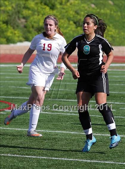 Thumbnail 1 in Canyon Springs vs. Oaks Christian (CIF SS D4 Final) photogallery.
