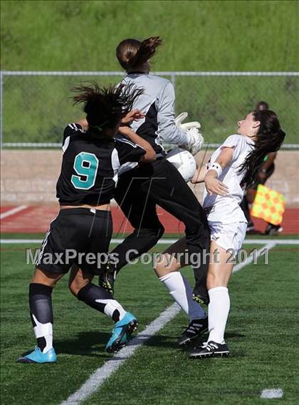 Thumbnail 3 in Canyon Springs vs. Oaks Christian (CIF SS D4 Final) photogallery.