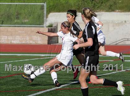 Thumbnail 2 in Canyon Springs vs. Oaks Christian (CIF SS D4 Final) photogallery.