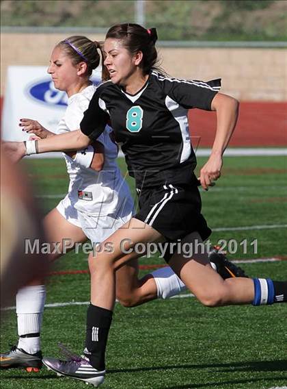 Thumbnail 3 in Canyon Springs vs. Oaks Christian (CIF SS D4 Final) photogallery.