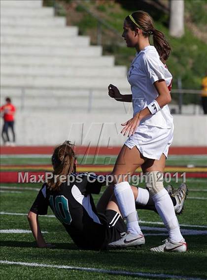 Thumbnail 1 in Canyon Springs vs. Oaks Christian (CIF SS D4 Final) photogallery.