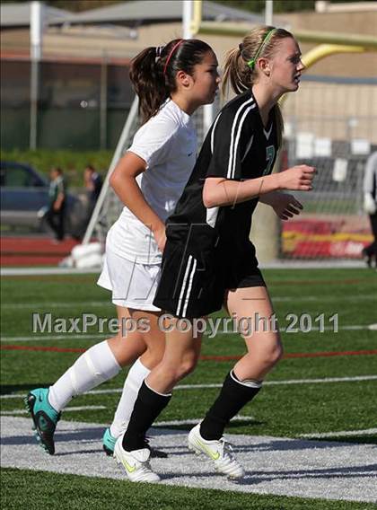 Thumbnail 2 in Canyon Springs vs. Oaks Christian (CIF SS D4 Final) photogallery.