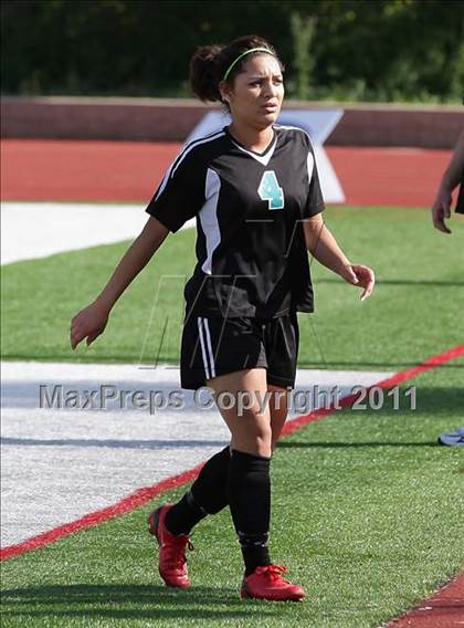 Thumbnail 3 in Canyon Springs vs. Oaks Christian (CIF SS D4 Final) photogallery.