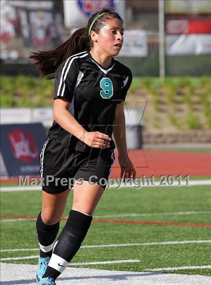 Thumbnail 3 in Canyon Springs vs. Oaks Christian (CIF SS D4 Final) photogallery.