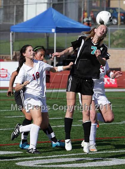 Thumbnail 2 in Canyon Springs vs. Oaks Christian (CIF SS D4 Final) photogallery.