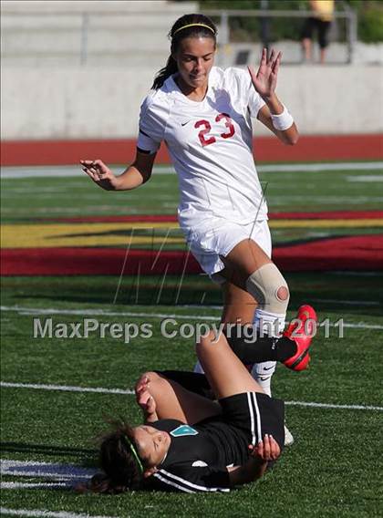 Thumbnail 3 in Canyon Springs vs. Oaks Christian (CIF SS D4 Final) photogallery.